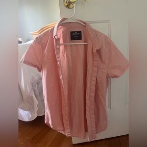 Hollister Men’s Pink Button Down Short Sleeve